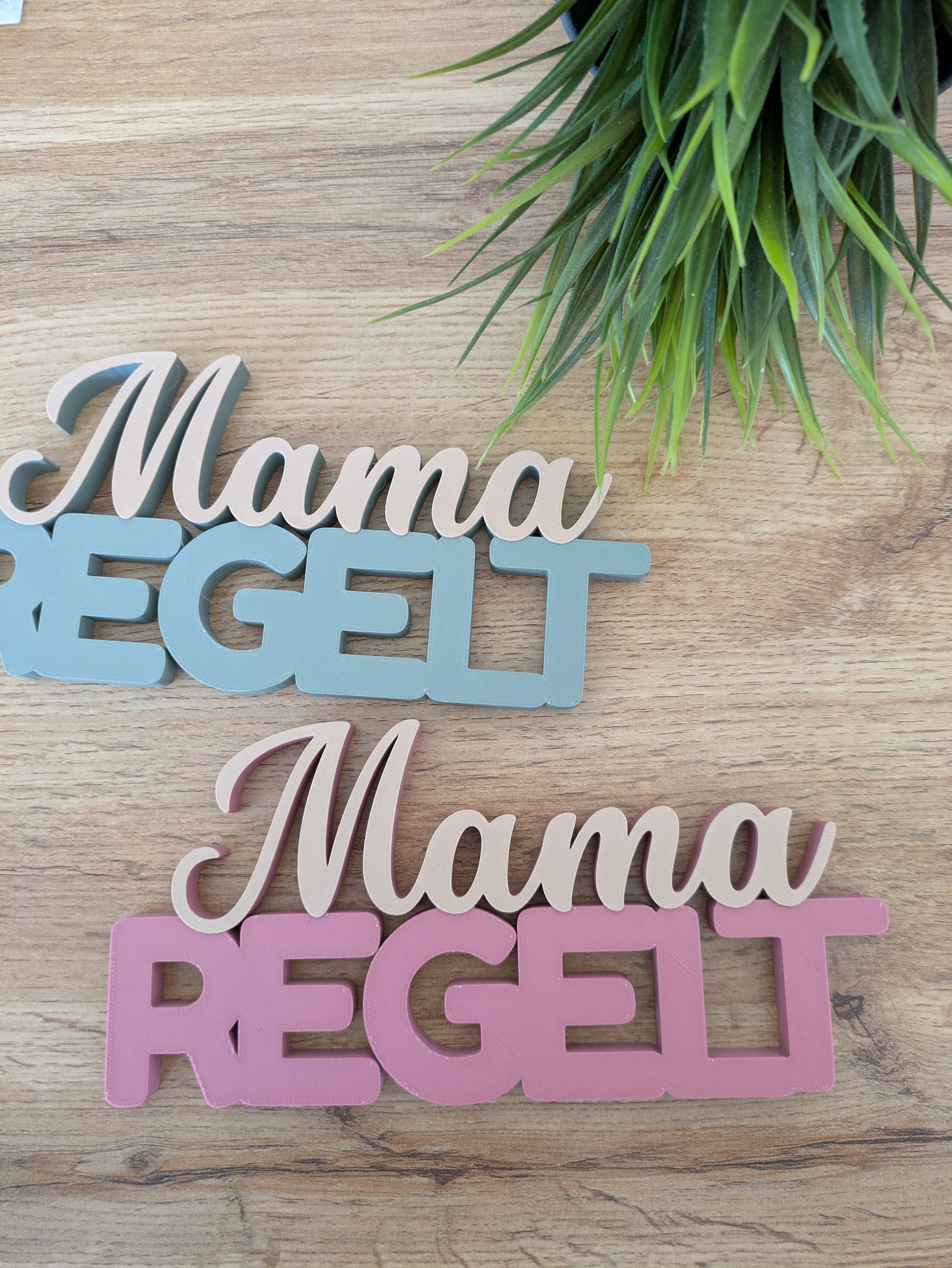 Deko-Schriftzug "Mama regelt" zum Hinstellen oder Aufhängen