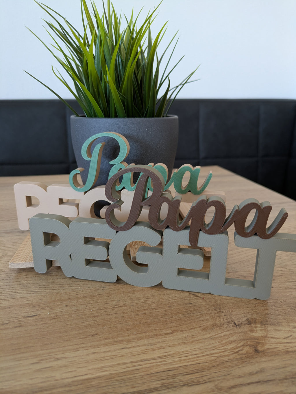 Deko-Schriftzug "Papa regelt" zum Hinstellen oder Aufhängen