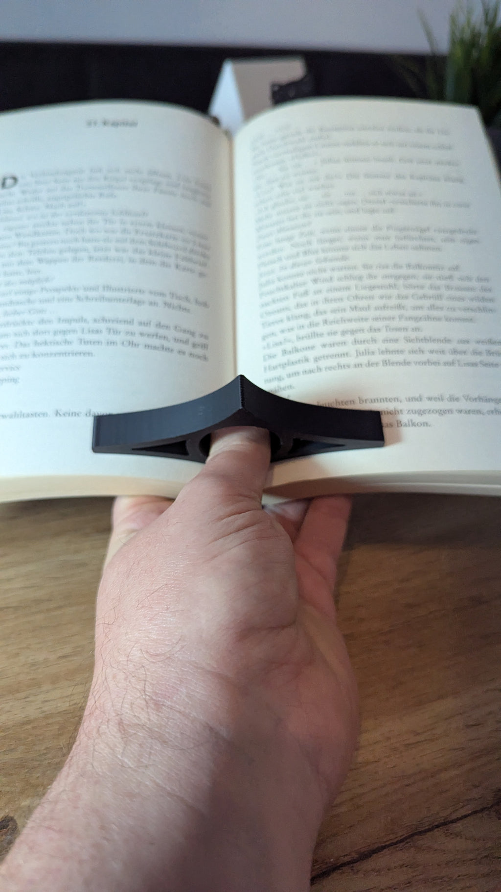 Seitenhalter / Daumen-Lesehilfe