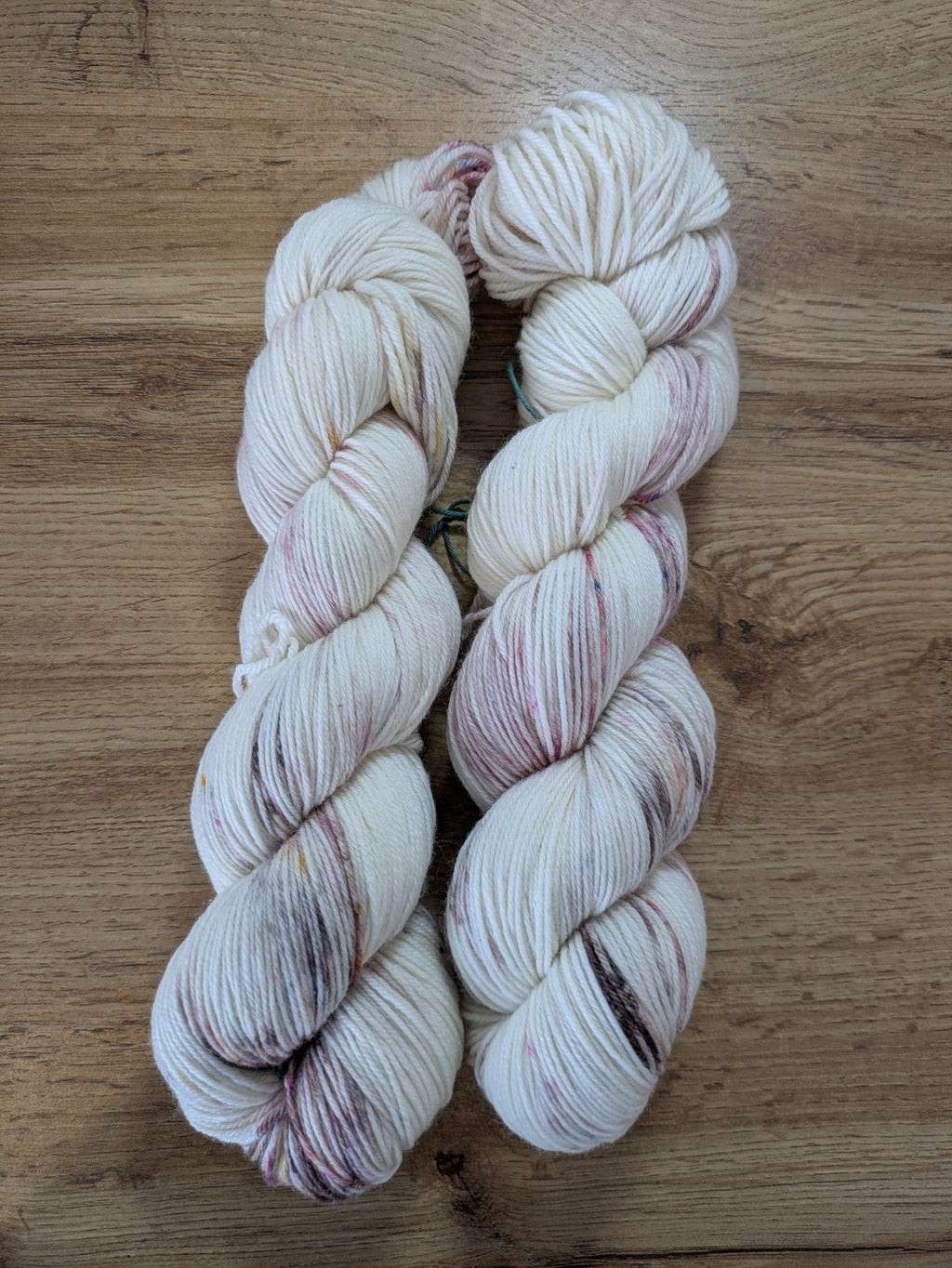 Soft Sock - Winterkonfetti" handgefärbte Sockenwolle