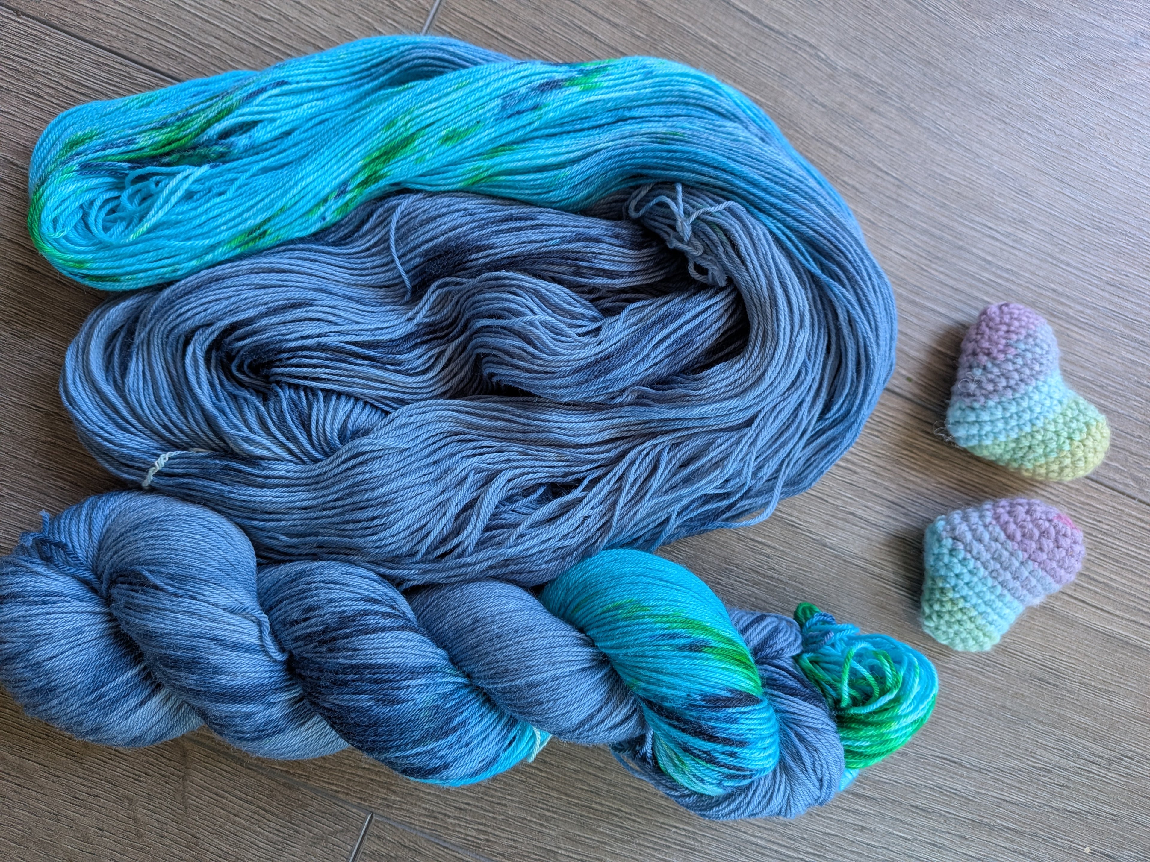 Soft Sock - "Pooling Lagune" - handgefärbte Merinowolle